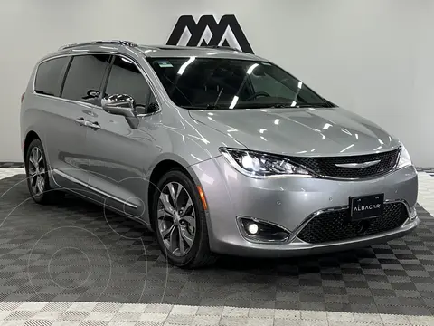 Chrysler Pacifica Limited Platinum usado (2018) color plateado precio $369,999