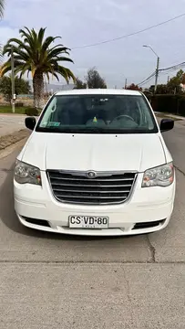 Chrysler Town and Country 3.8L LX usado (2011) color Blanco precio $8.999.990