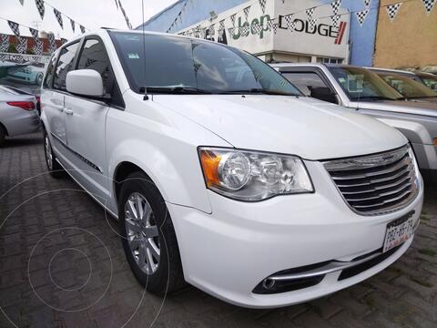 foto Chrysler Town and Country Touring Piel 3.6L usado (2016) color Blanco precio $350,000