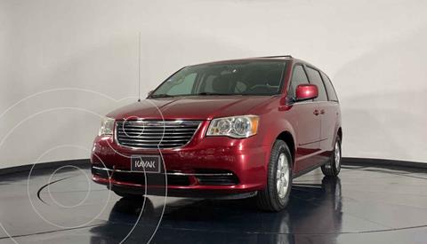 Chrysler Town and Country LX 3.6L usado (2012) color Rojo precio $180,999