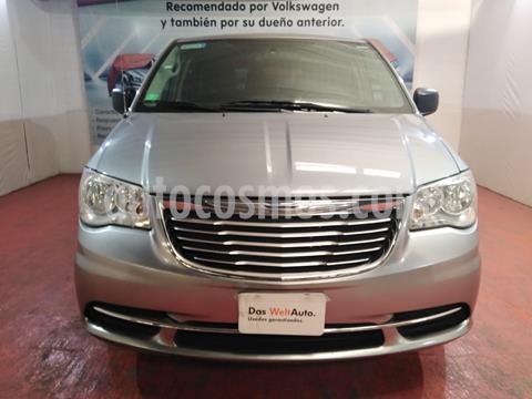 foto Chrysler Town and Country Limited 3.6L usado (2015) color Plata Martillado precio $191,000
