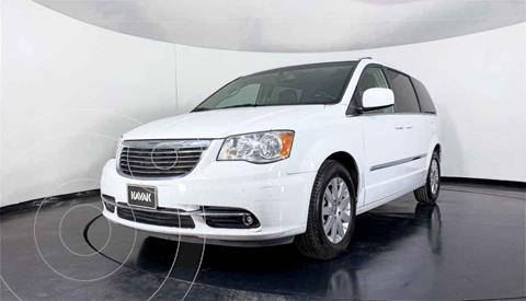 foto Chrysler Town and Country Touring Piel 3.6L usado (2015) color Blanco precio $249,999