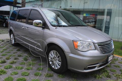 Chrysler Town and Country Limited 3.6L usado (2016) color Gris precio $299,000