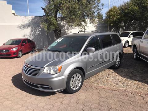 foto Chrysler Town and Country Touring 3.6L usado (2014) precio $235,000