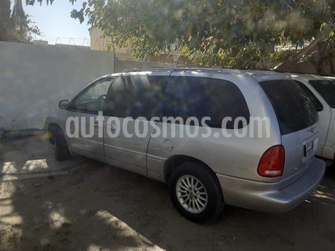foto Chrysler Town and Country Limited 3.8L Aut usado (2000) color Gris precio $50,000