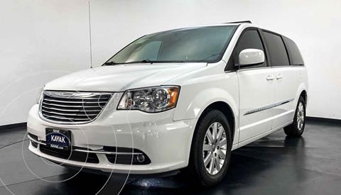 foto Chrysler Town and Country Touring Piel 3.6L usado (2015) precio $279,999