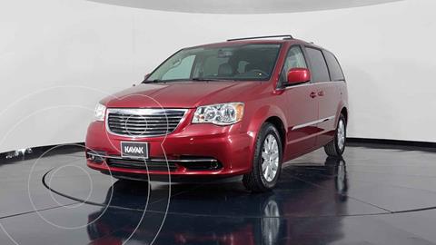 Chrysler Town and Country Touring Piel 3.6L usado (2016) color Rojo precio $327,999