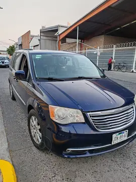 Chrysler Town and Country Touring Piel 3.6L usado (2013) color Azul precio $200,000