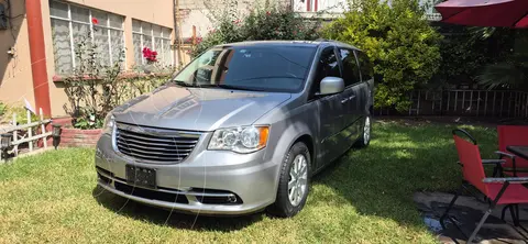 Chrysler Town and Country Touring Piel 3.6L usado (2016) color Plata Martillado precio $210,500