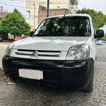 Citroen Berlingo Furgon 1.6 HDi Business usado (2016) color Blanco Banquise financiado en cuotas(anticipo $5.000.000)