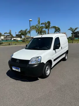 Citroen Berlingo Furgon 1.6 HDi Business usado (2023) color Blanco financiado en cuotas(anticipo $2.500.000 cuotas desde $250.000)