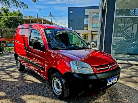 foto Citroën Berlingo Furgón 1.6 HDi Business usado (2016) color Rojo Rubí precio $3.648.000
