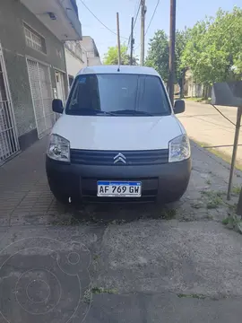 Citroen Berlingo Furgon 1.6 Business usado (2023) color Blanco financiado en cuotas(anticipo $2.500.000 cuotas desde $250.000)