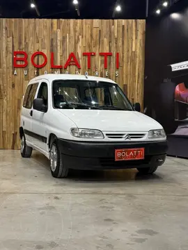 Citroen Berlingo Furgon BERLINGO MULTISPACE 1.9 D 2PLC usado (2009) color Blanco precio $9.000.000