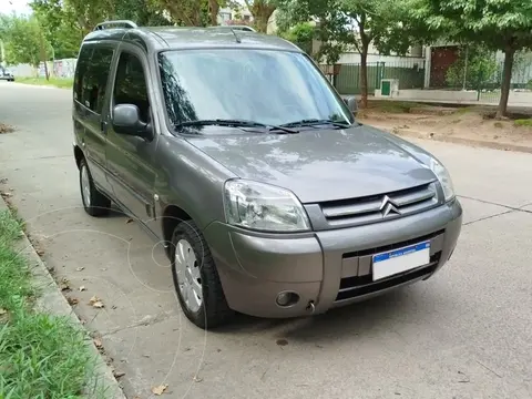 Citroen Berlingo Multispace 1.6 HDi XTR usado (2016) color Gris precio $16.500.000