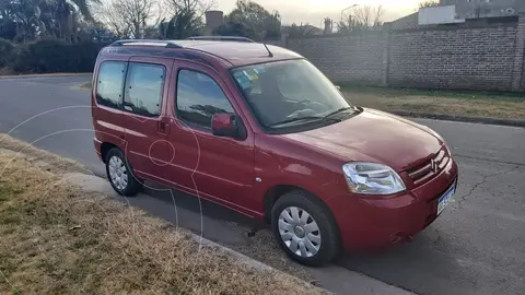 foto Citroën Berlingo Multispace 1.6i XTR usado (2016) color Rojo Rubí precio $3.980.000