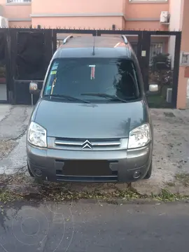 Citroen Berlingo Multispace 1.6 HDi XTR usado (2018) color Gris Grafito precio $20.000.000