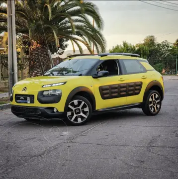 Citroen C4 Cactus 1.2L PureTech 110 Feel usado (2017) color Amarillo precio $10.900.000