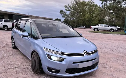 Citroen C4 Grand Picasso 1.6 HDi Shine usado (2017) color Celeste precio $20.500.000