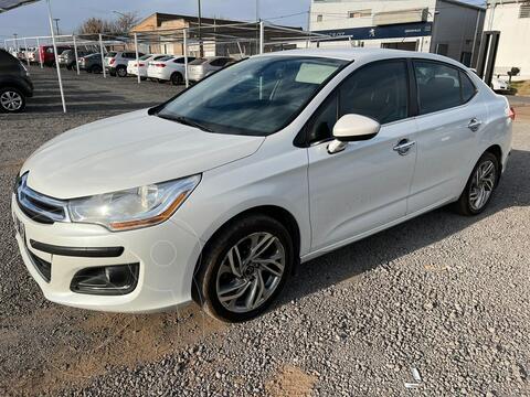 foto Citroën C4 Lounge 1.6 Tendance Aut usado (2014) color Blanco precio $2.450.000