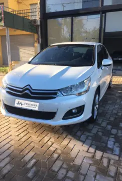 Citroen C4 Lounge 1.6 Exclusive HDi usado (2014) color Blanco Banquise precio $11.200.000