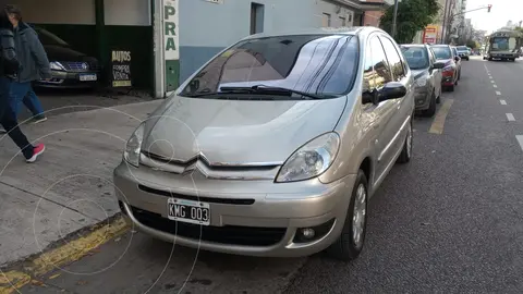 foto Citroën Xsara Picasso 1.6i Exclusive usado (2011) color Gris Cendré precio u$s7.900