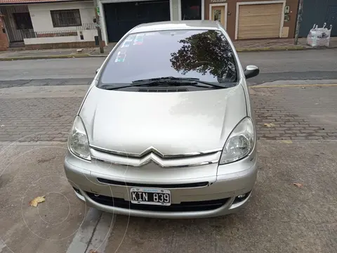 Citroen Xsara Picasso 1.6i Exclusive usado (2011) color Gris Cendre precio $10.500.000