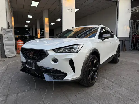 CUPRA Formentor VZ usado (2024) color Blanco financiado en mensualidades(enganche $160,000 mensualidades desde $22,347)