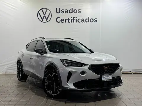 CUPRA Formentor 190hp usado (2023) color Blanco financiado en mensualidades(enganche $138,702 mensualidades desde $12,646)