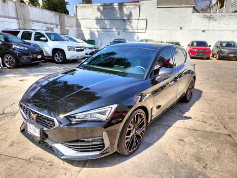 CUPRA Leon 300 HP usado (2022) color Negro precio $619,000