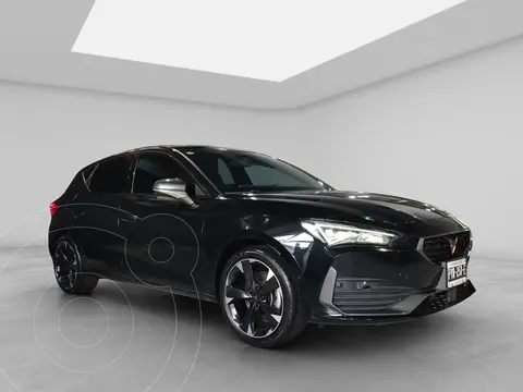CUPRA Leon 190 HP usado (2024) color Negro precio $545,000