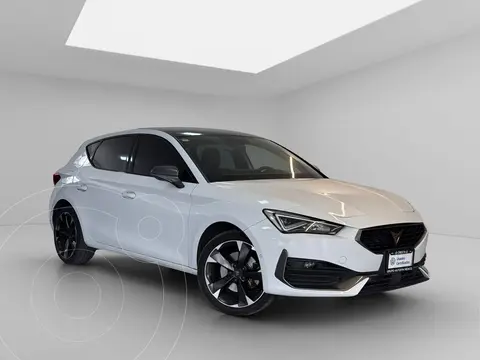 CUPRA Leon 190 HP usado (2024) color Blanco precio $549,000