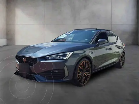 CUPRA Leon 300 HP usado (2024) color Gris financiado en mensualidades(enganche $138,380 mensualidades desde $13,645)