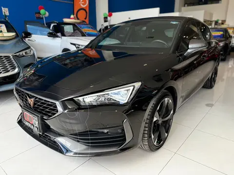 CUPRA Leon 190 HP usado (2024) color Negro financiado en mensualidades(enganche $152,328 mensualidades desde $11,648)