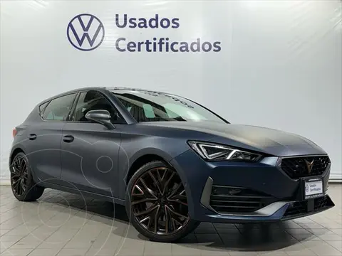 CUPRA Leon 300 HP usado (2023) color azul petrleo financiado en mensualidades(enganche $204,102 mensualidades desde $18,609)