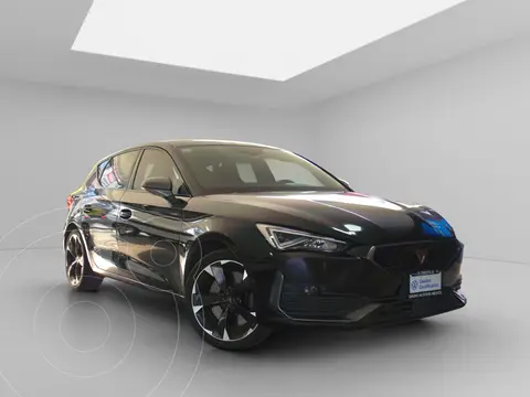 CUPRA Leon 245 HP usado (2023) color Negro precio $559,000