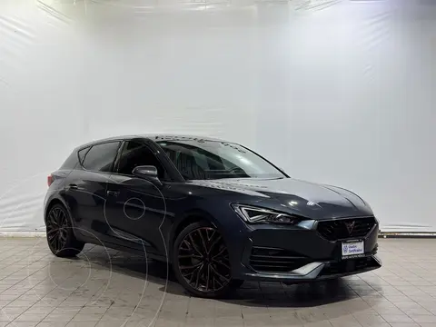 CUPRA Leon 300 HP usado (2024) color Gris financiado en mensualidades(enganche $172,765 mensualidades desde $15,751)