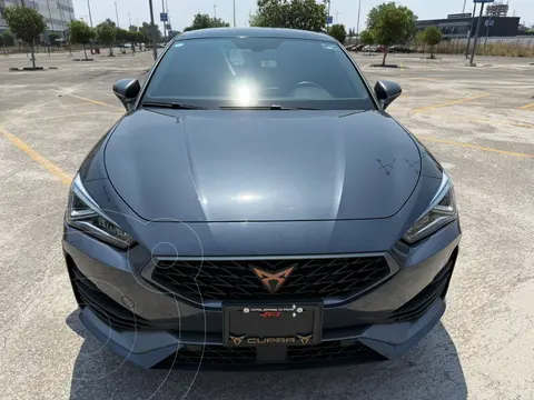 CUPRA Leon 300 HP usado (2024) color Gris precio $660,000