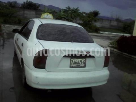 foto Daewoo Lanos SE Sinc. usado (2002) color Blanco precio Bs.800
