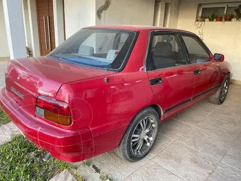 Daihatsu Applause 1.6 usado (1996) color Rojo precio u$s3.000