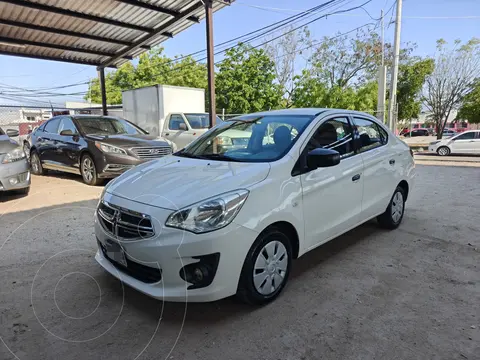 Dodge Attitude R/T SE usado (2016) color Blanco precio $103,000