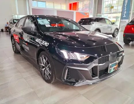 Dodge Attitude Sport usado (2025) color Negro precio $436,900