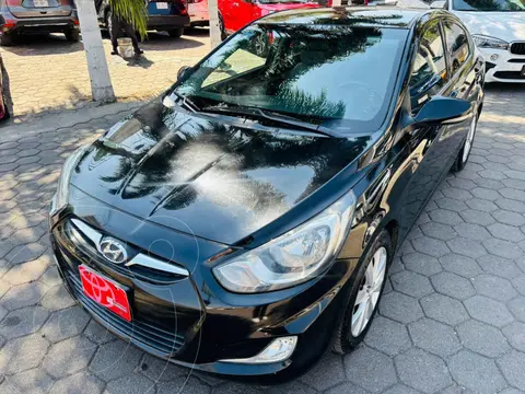 Dodge Attitude GL 1.4L usado (2013) color Negro precio $110,000