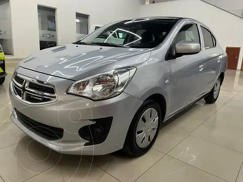 Dodge Attitude SE Aut usado (2024) color plateado financiado en mensualidades(enganche $66,490 mensualidades desde $5,708)