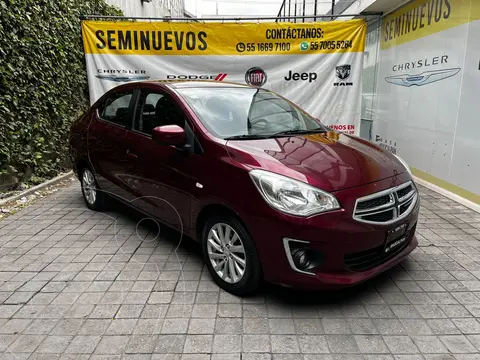 foto Dodge Attitude SXT usado (2018) color Rojo precio $193,000