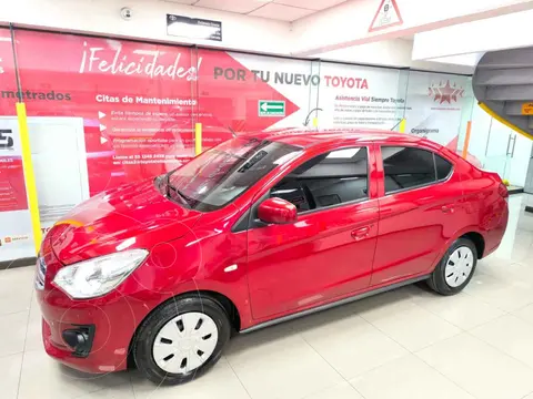 Dodge Attitude SE usado (2024) color Rojo financiado en mensualidades(enganche $51,700 mensualidades desde $5,100)