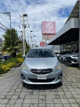 Dodge Attitude SXT usado (2019) color Azul Acero precio $175,000