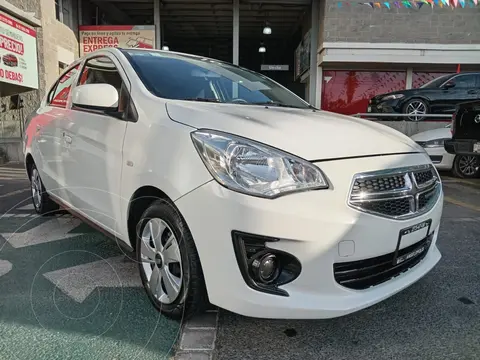 Dodge Attitude SE Aut usado (2023) color Blanco precio $235,000