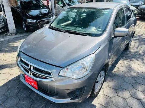 Dodge Attitude SE Aut usado (2023) color Gris precio $197,000