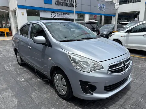 Dodge Attitude SE Aut usado (2023) color Gris financiado en mensualidades(enganche $60,990 mensualidades desde $4,064)